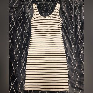 H&M Fitted Dress - Black & White - XS